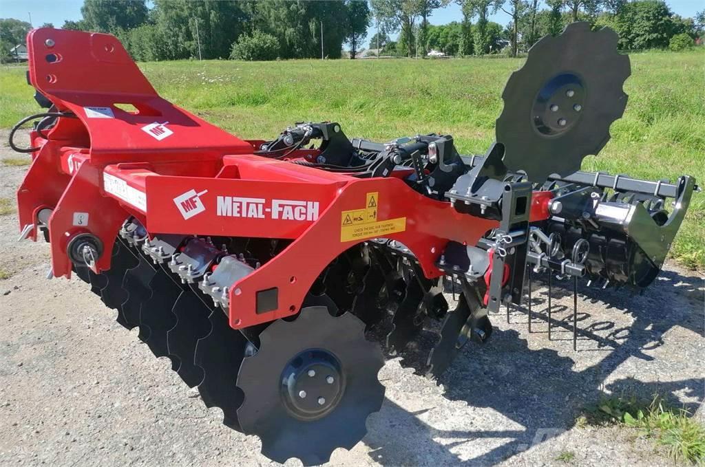 Metal-Fach U 740 Kultivatoriai