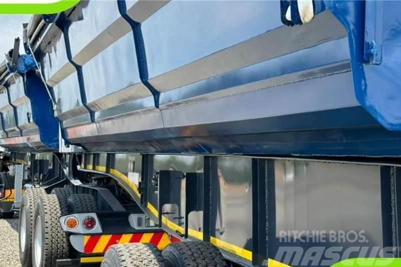 Sa Truck Bodies 2013 SA Truck Bodies 45m3 Side Tipper Kitos priekabos