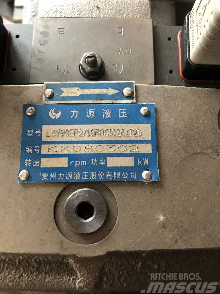  Liyuan L4V90EP2/1.0R0C102A Kiti naudoti statybos komponentai
