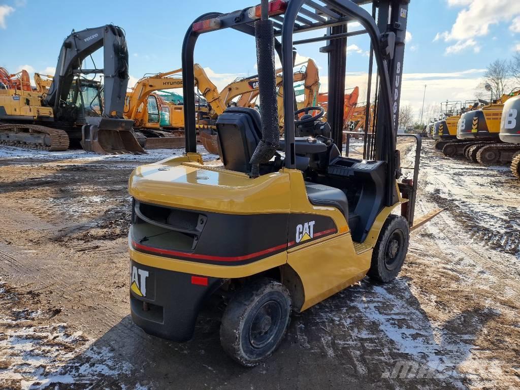 Caterpillar DP 25 N Dyzeliniai krautuvai