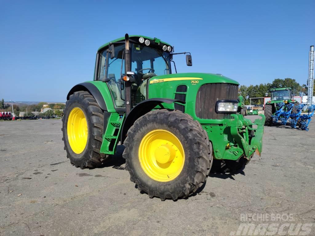 John Deere 7530 Premium Traktoriai