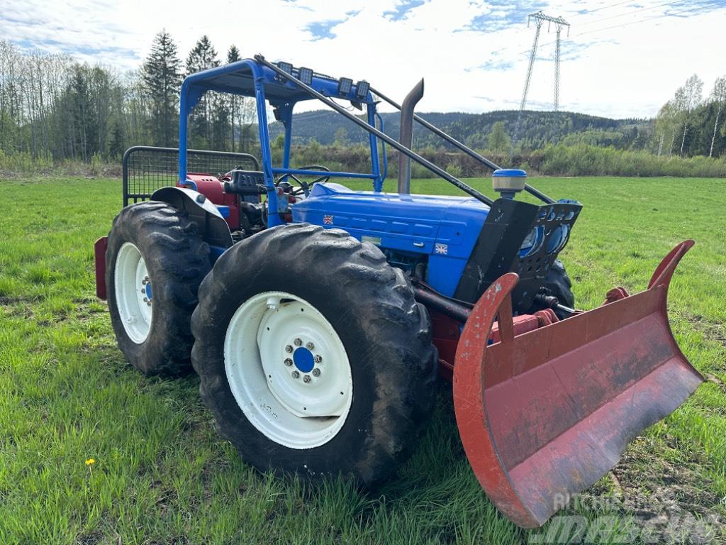 Ford County 654 Traktoriai