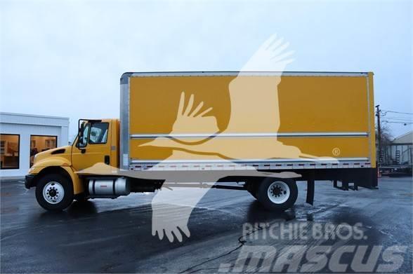 International DURASTAR 4300 Sunkvežimiai su dengtu kėbulu