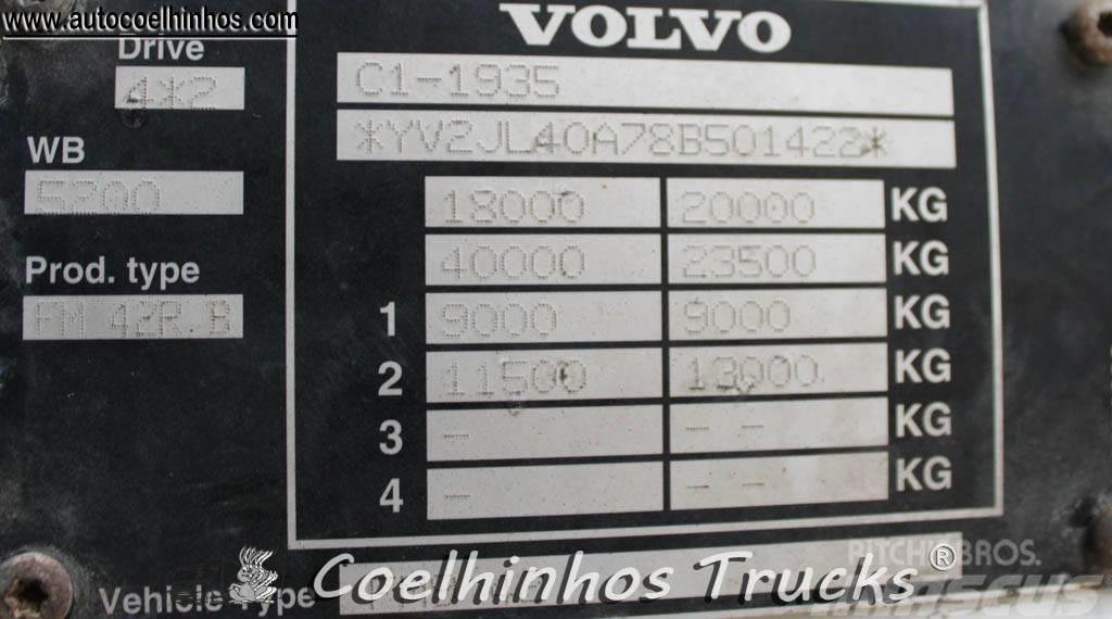 Volvo FM 300 + PK 13000 Savivarčių priekabų vilkikai