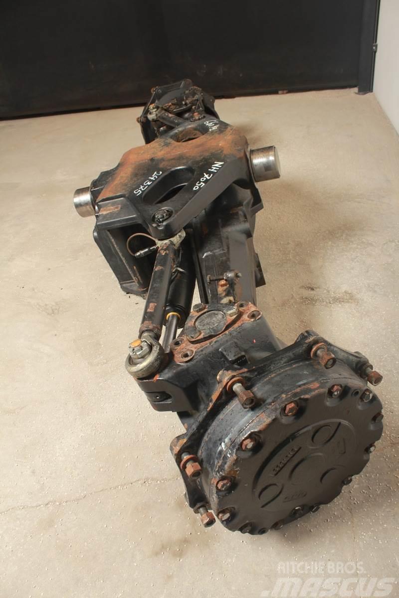 New Holland T7050 Disassembled front axle Transmisijos