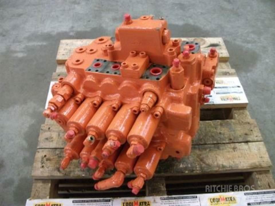 Doosan S220LC-5 Hidraulikos įrenginiai