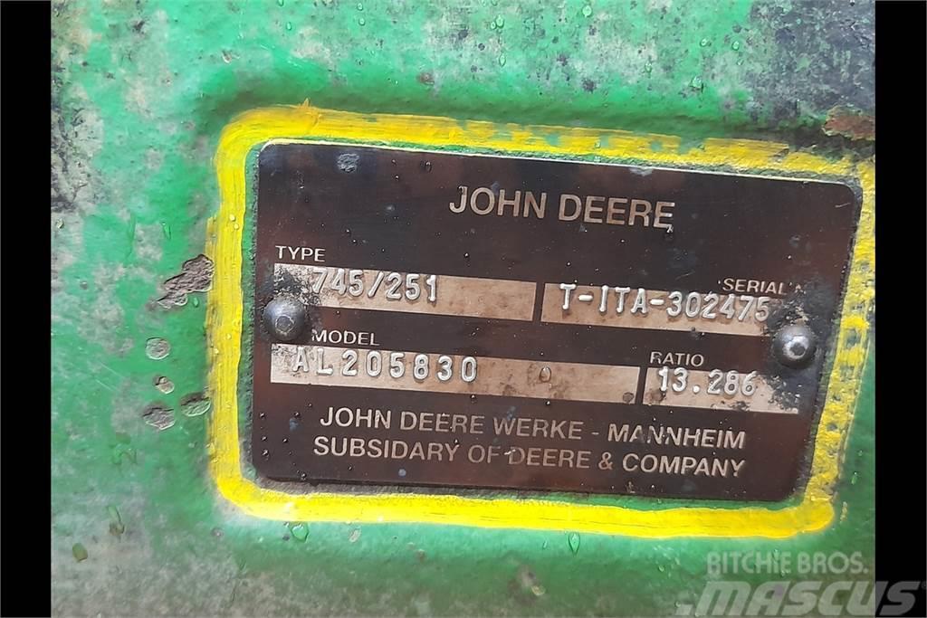 John Deere 6150R Front Axle Transmisijos