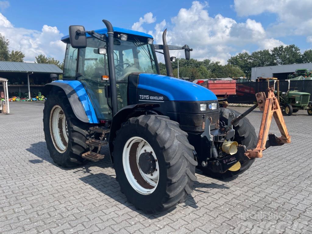 New Holland TS 115 Traktoriai