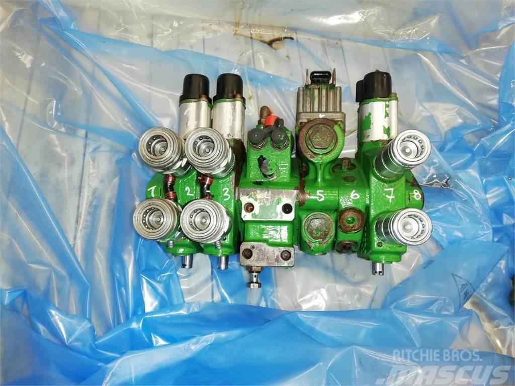 John Deere 6920 Remote control valve Hidraulikos įrenginiai