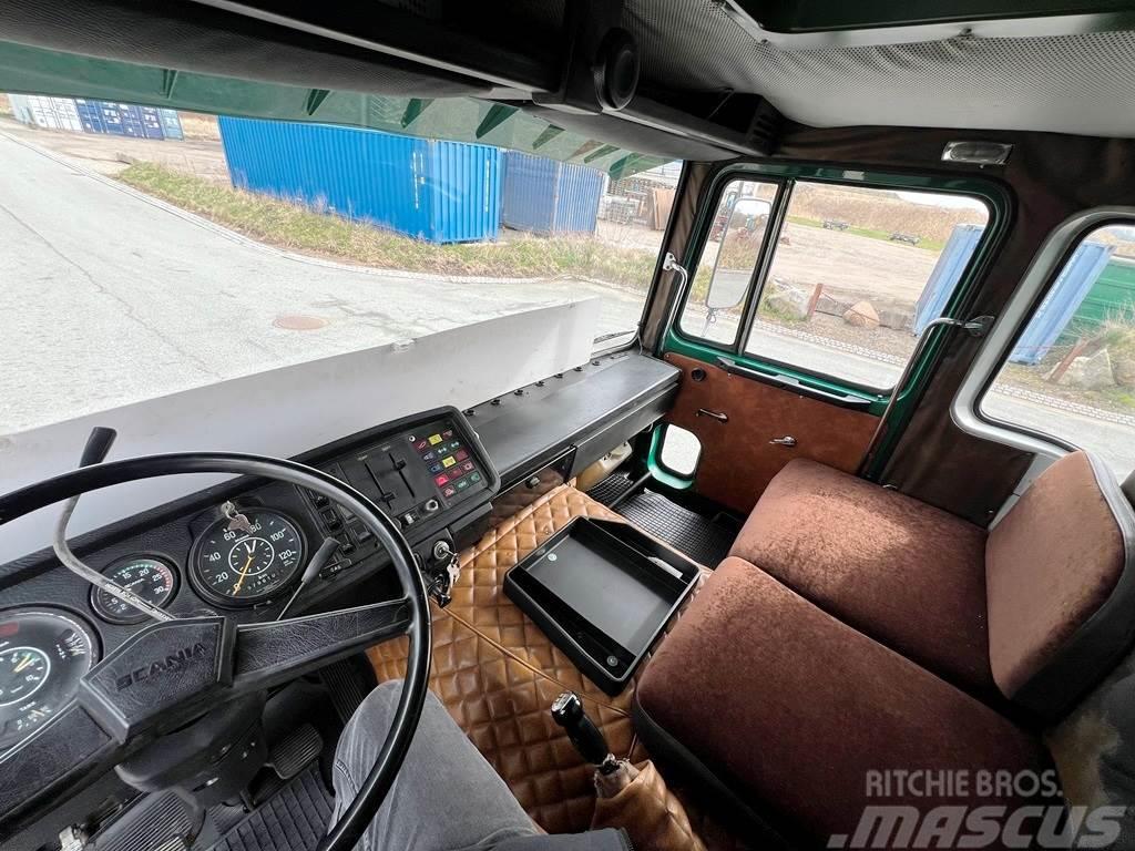 Scania Vabis 111 4x2 Savivarčių priekabų vilkikai