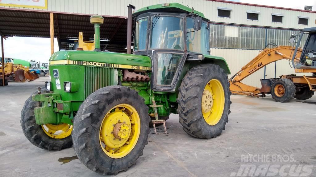 John Deere 3140 DT Traktoriai