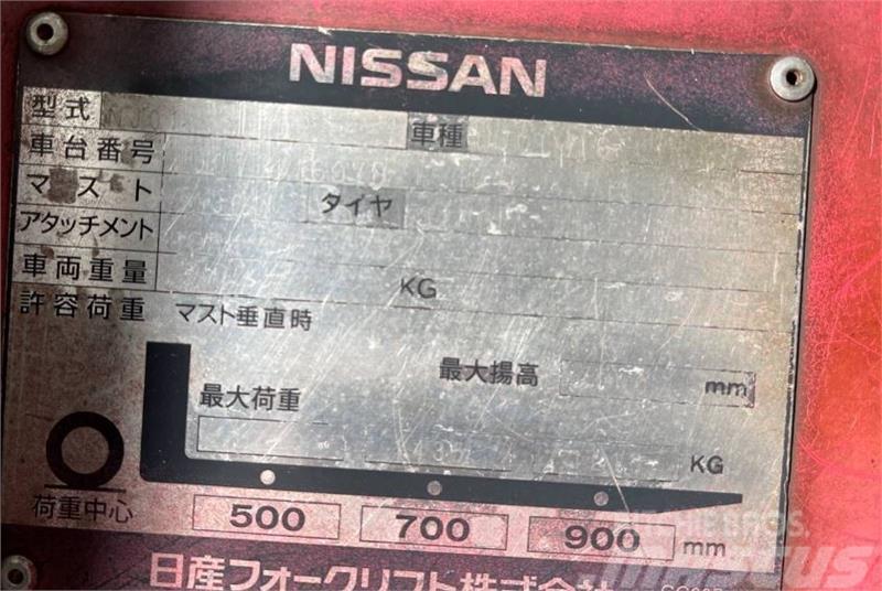 Nissan NP35 Šakiniai krautuvai - Kita
