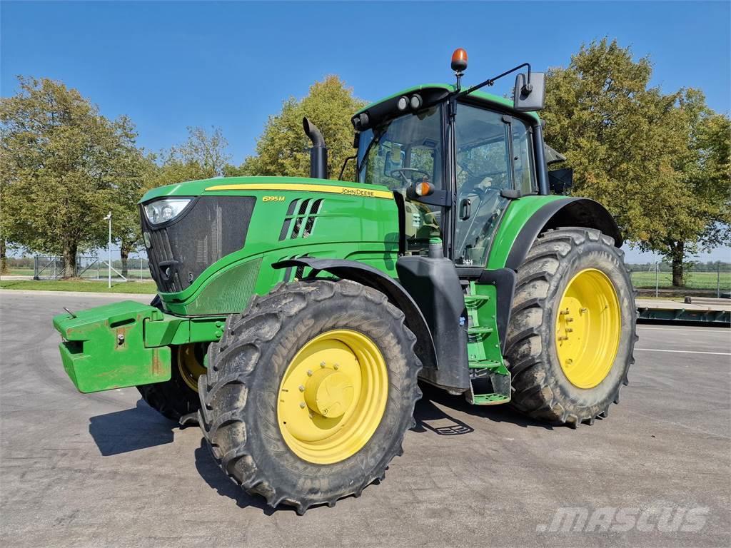 John Deere 6195M Traktoriai