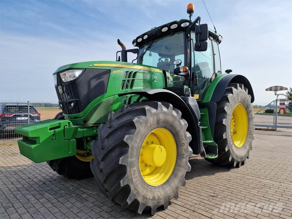 John Deere 6215R Traktoriai