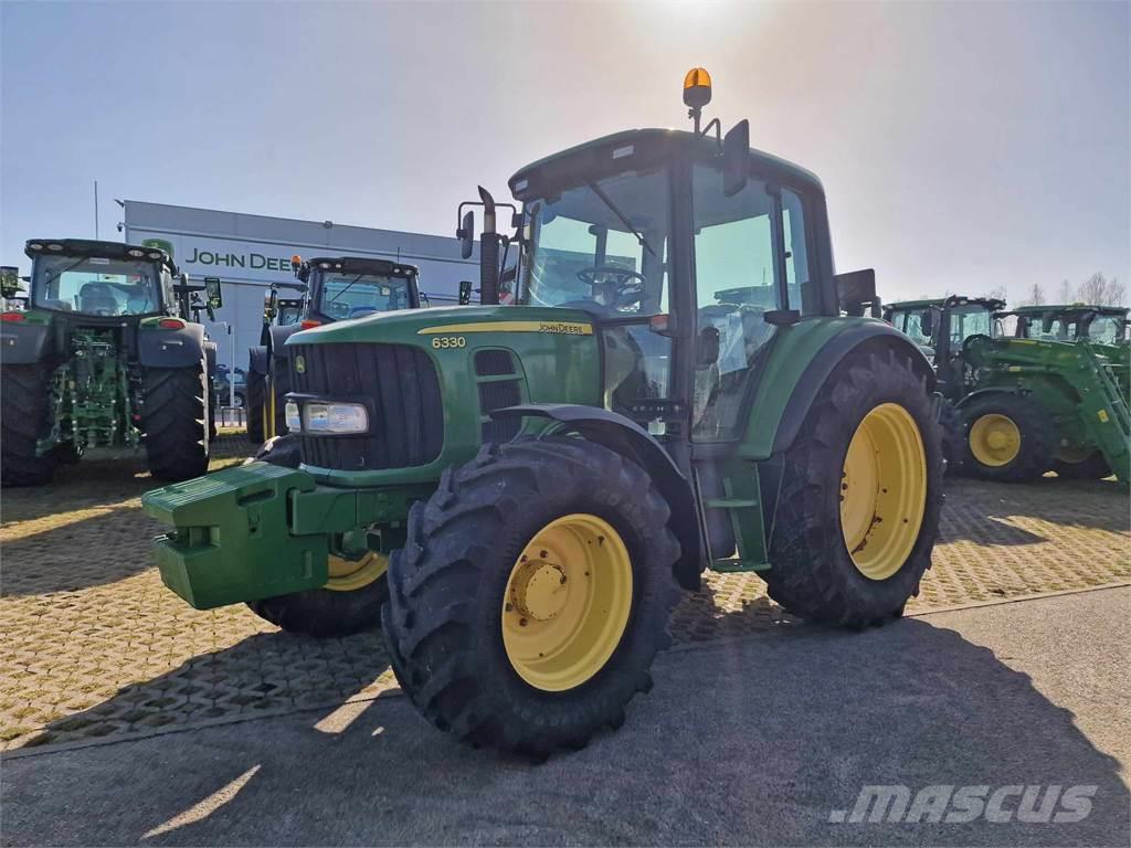 John Deere 6330 Traktoriai