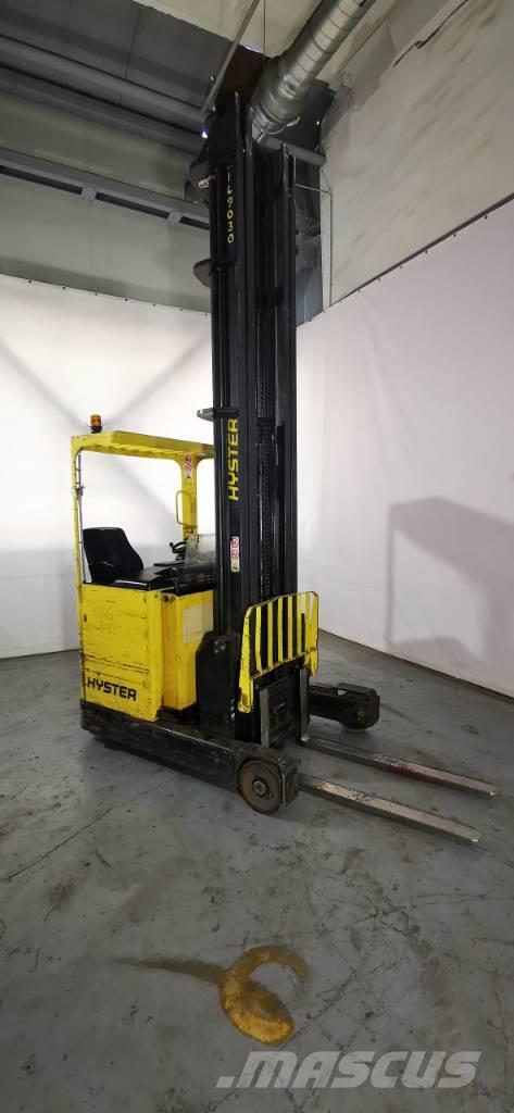 Hyster R1.6 Reach trucks