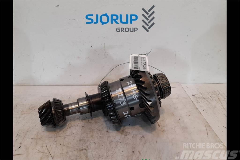 Valtra T213 Front axle differential Transmisijos