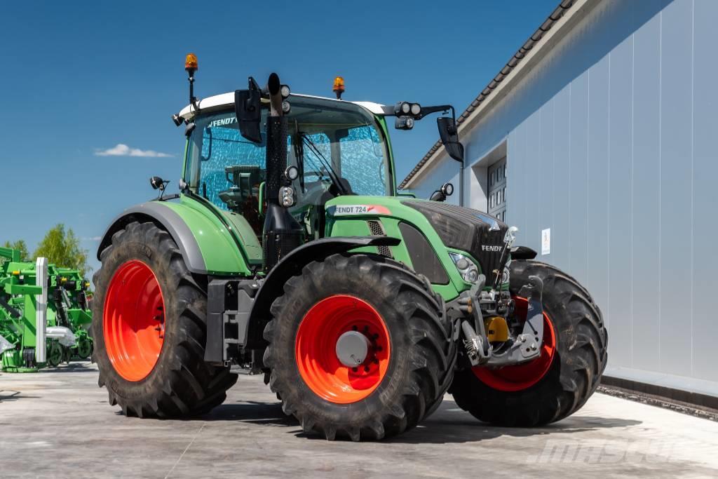 Fendt 724 Vario Traktoriai
