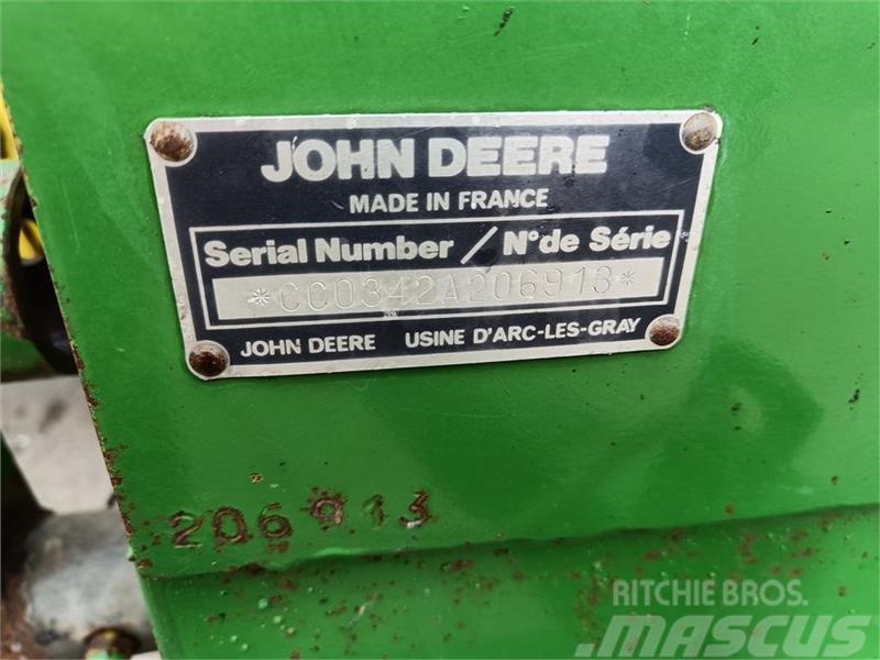 John Deere 342 A småballepresser Kita žemės ūkio technika
