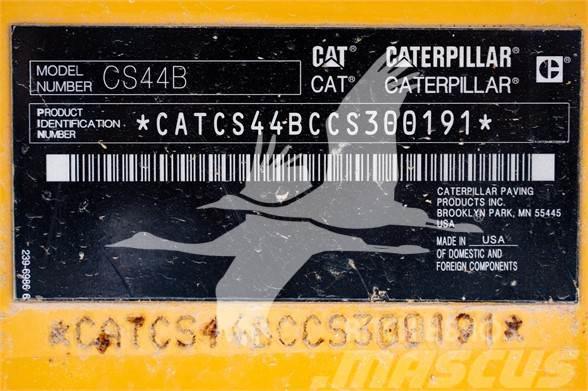 CAT CS44B Vieno būgno volai