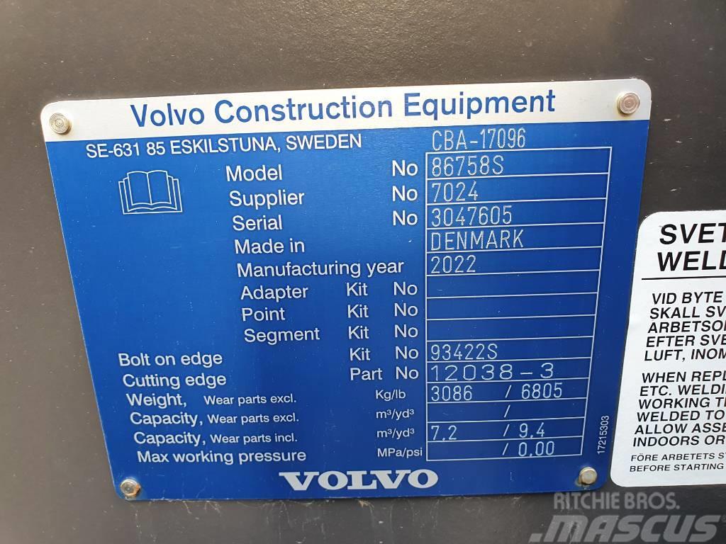 Volvo Rehandlingskopa 7,2 m3 Redskapsinfäst, CBA-17096 Kaušai