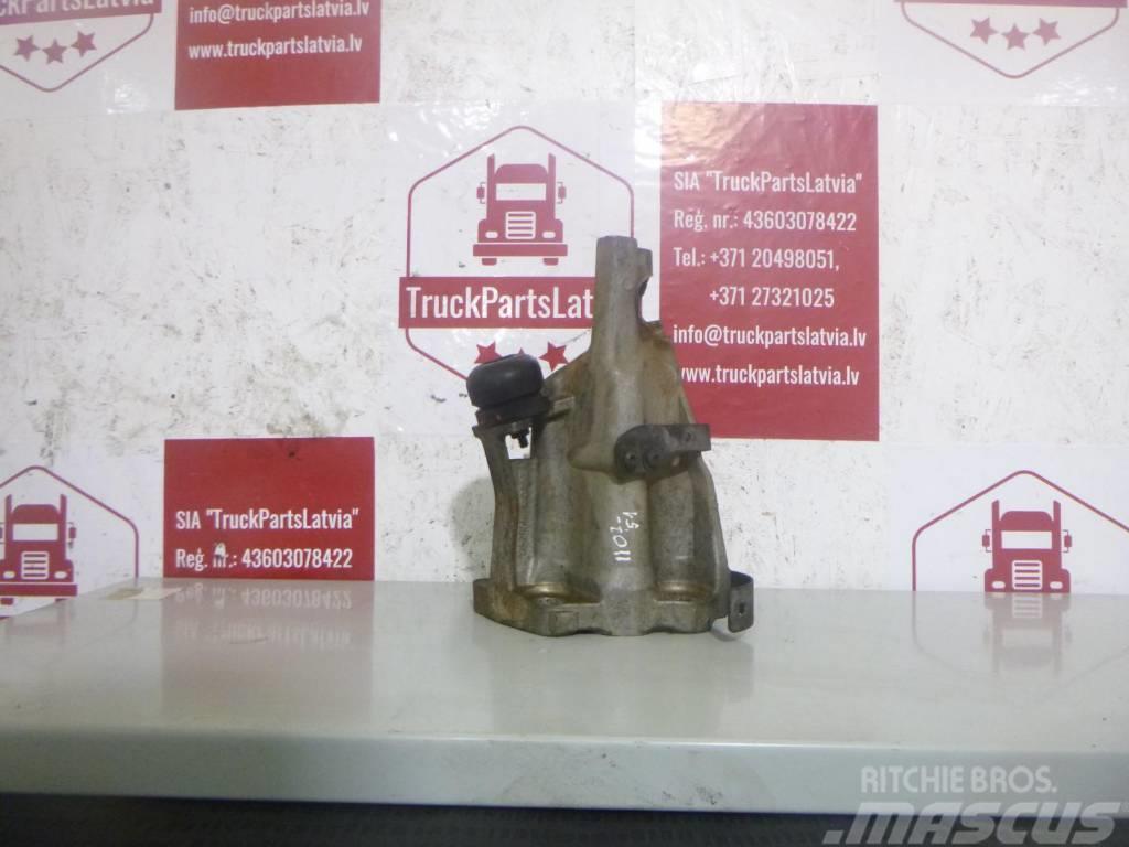 Scania R440 Torsion bar  mounting bracket 1762856 Važiuoklė ir suspensija