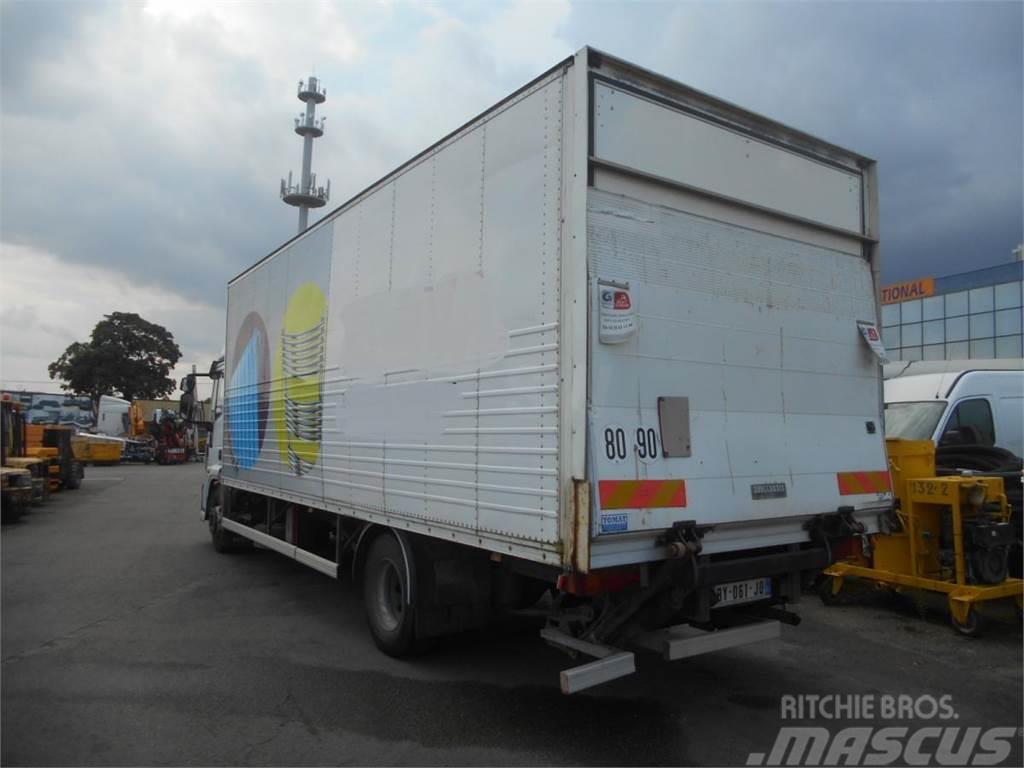 Iveco Eurocargo 140E25 Sunkvežimiai su dengtu kėbulu