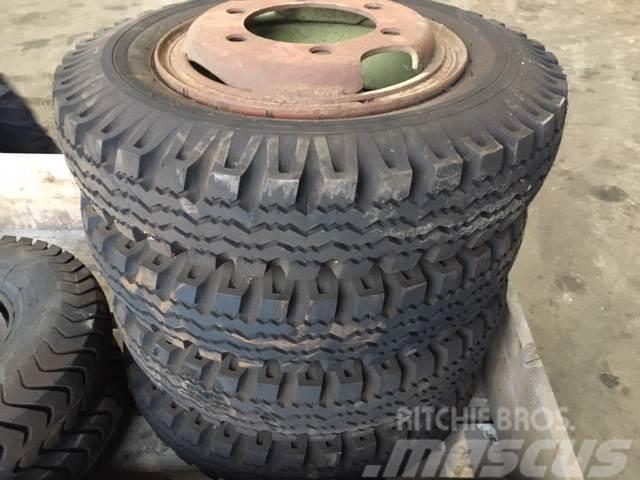  23x5 Dunlop dæk på fælge - 4 stk. Padangos, ratai ir ratlankiai