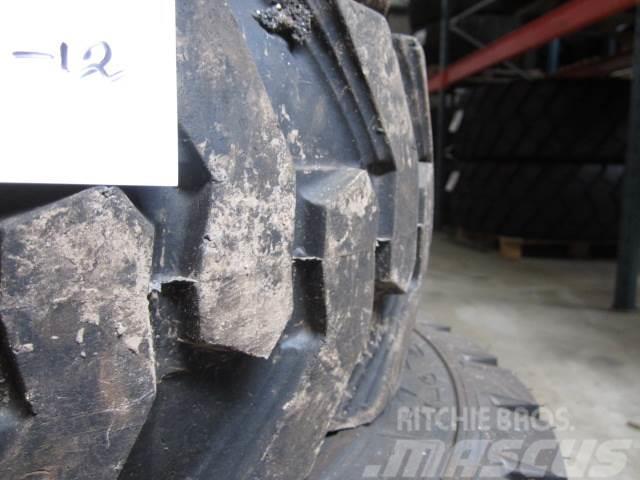  23x8,50 Wde-Wall dæk på fælg - 1 stk. Padangos, ratai ir ratlankiai