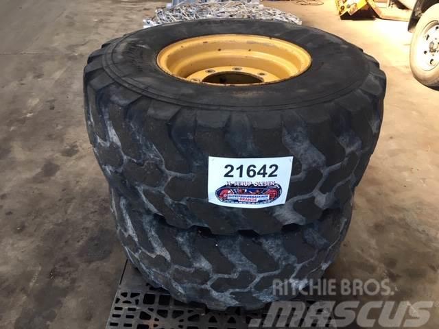  405/70-18 Dunlop massiv dæk på fælg - 1 stk. tilba Padangos, ratai ir ratlankiai