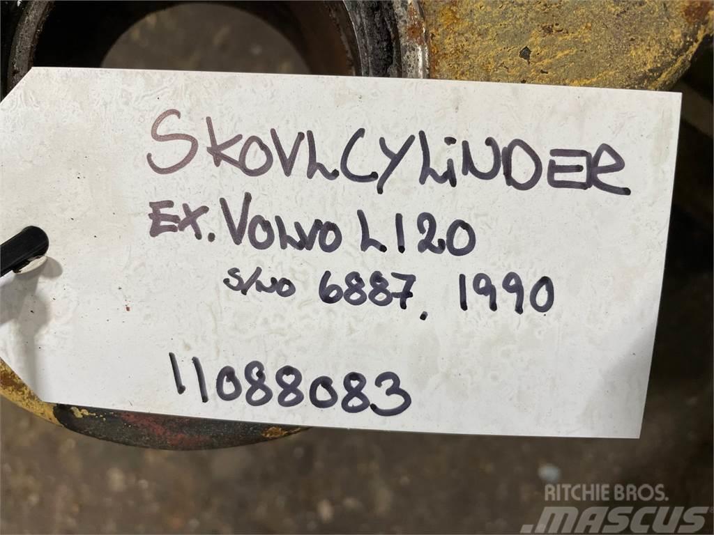  Skovlcylinder (tiltcylinder) ex. Volvo L120 s/n 68 Hidraulikos įrenginiai