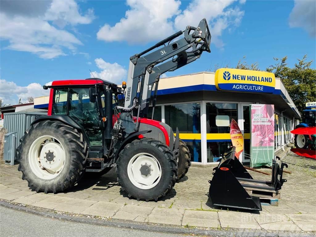 Valtra A83 Traktoriai