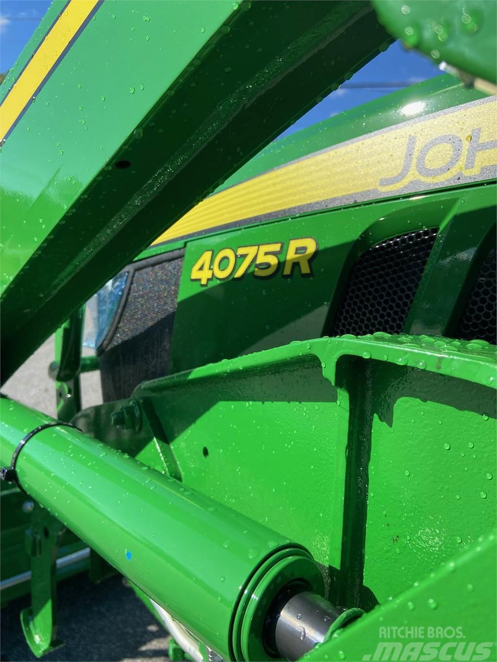 John Deere 4075R Traktoriai