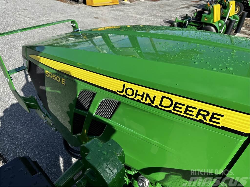 John Deere 5060E Traktoriai