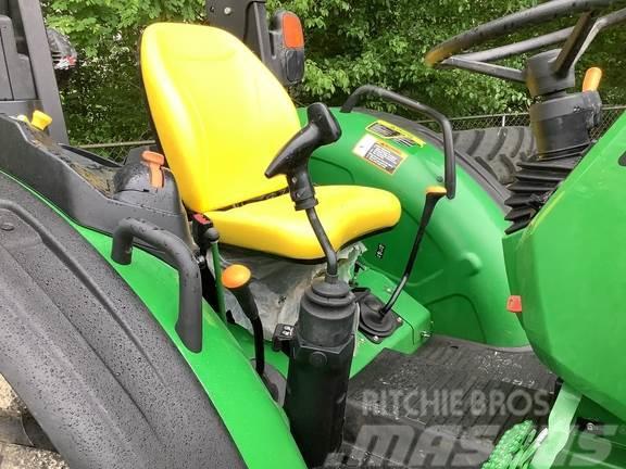 John Deere 5075E Naudoti kompaktiški traktoriai