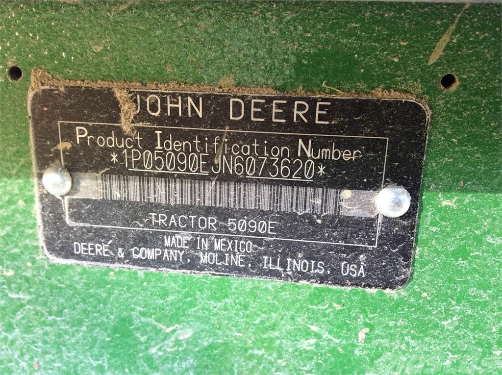 John Deere 5090E Traktoriai