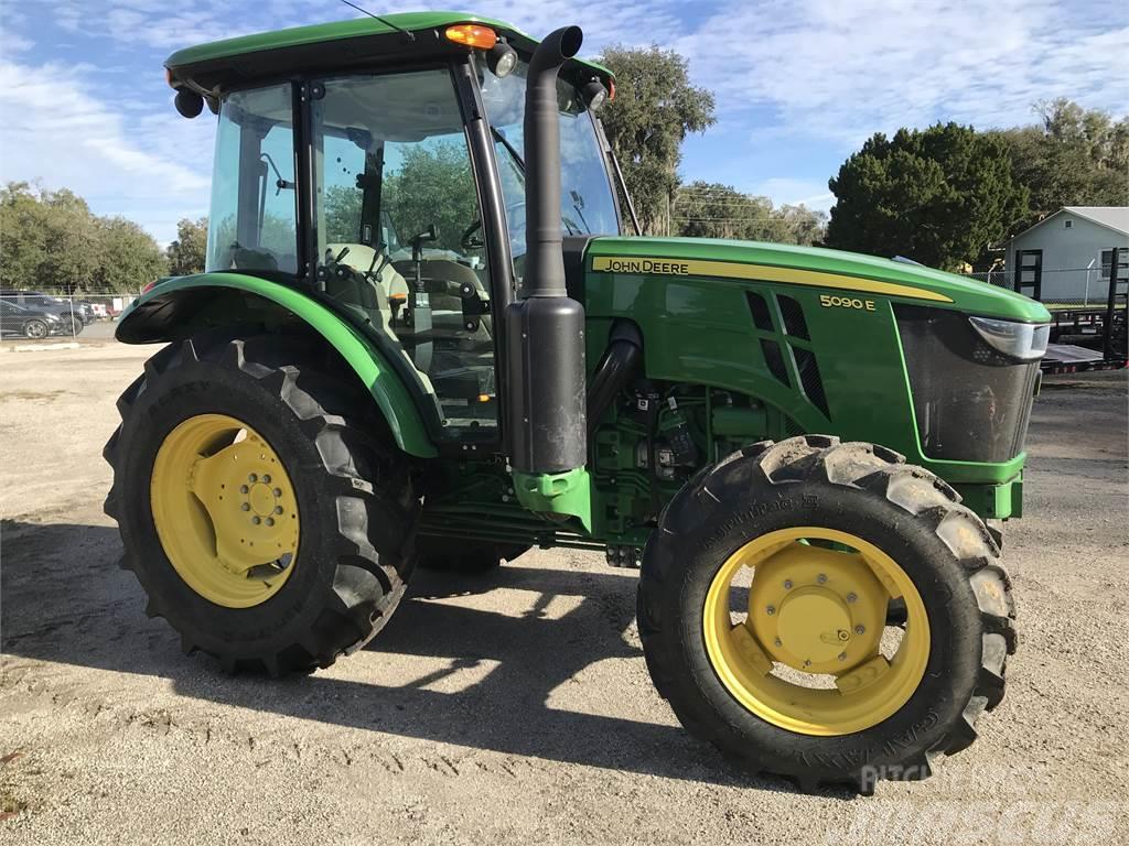 John Deere 5090E Naudoti kompaktiški traktoriai