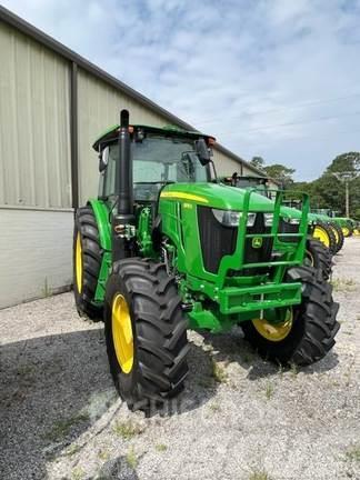 John Deere 6105E Naudoti kompaktiški traktoriai