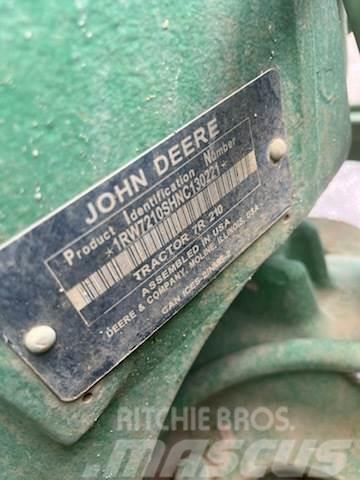 John Deere 7R 210 Traktoriai