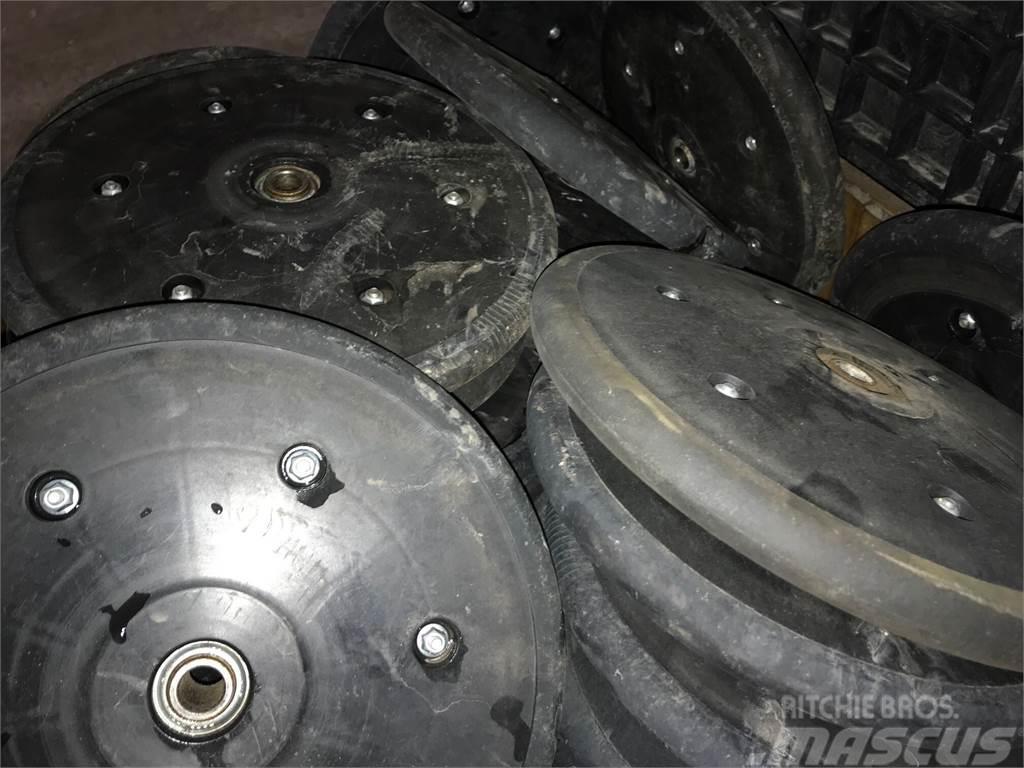 John Deere AA39968 rubber closing wheel Kita sėjamoji technika ir jų priedai