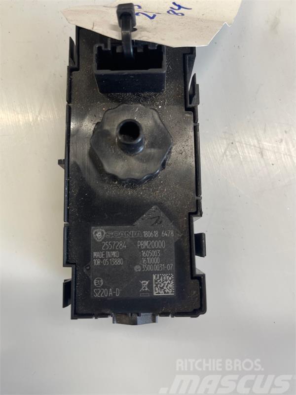 Scania SCANIA SWITCH MODUL 2557284 Other components