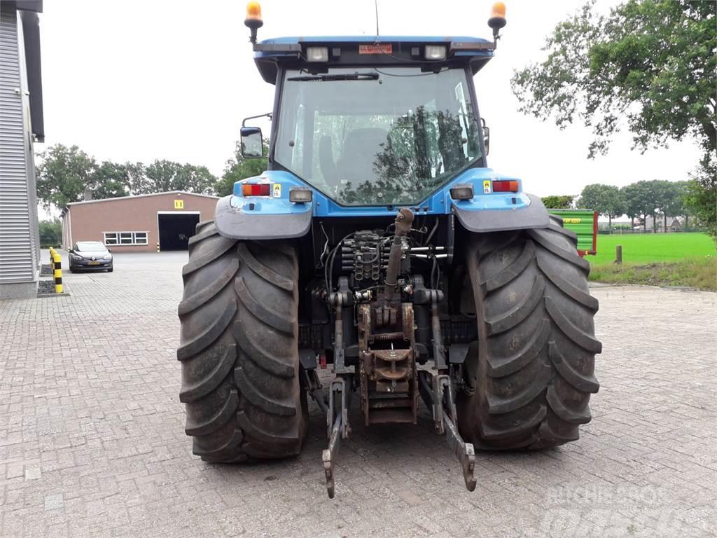 New Holland 8670 Traktoriai
