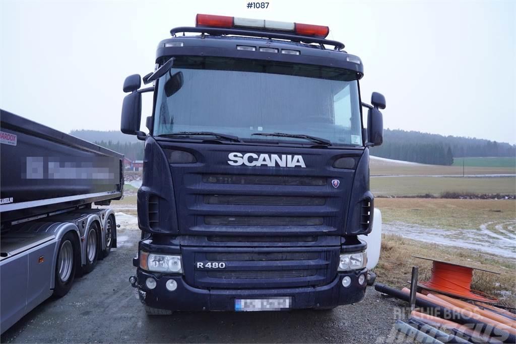 Scania R480 8x4 Sunkvežimiai su dengtu kėbulu
