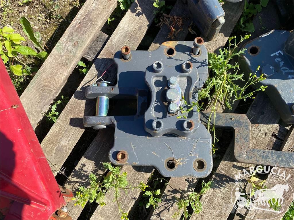 Fendt Apatiniai kabliai traktoriams Kita žemės ūkio technika