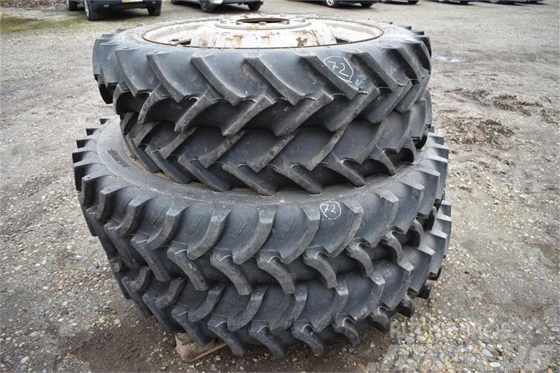  - - -  SPRØJTEHJUL NEW HOLLAND Tyres, wheels and rims