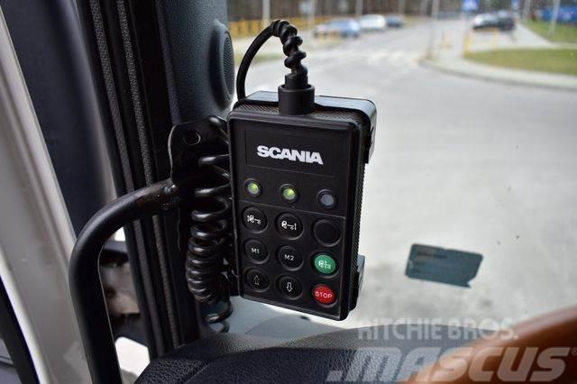 Scania R 440 8x2 HMF 8520 CRANE 38 METERS FLY JIB KRAN Automobiliniai kranai