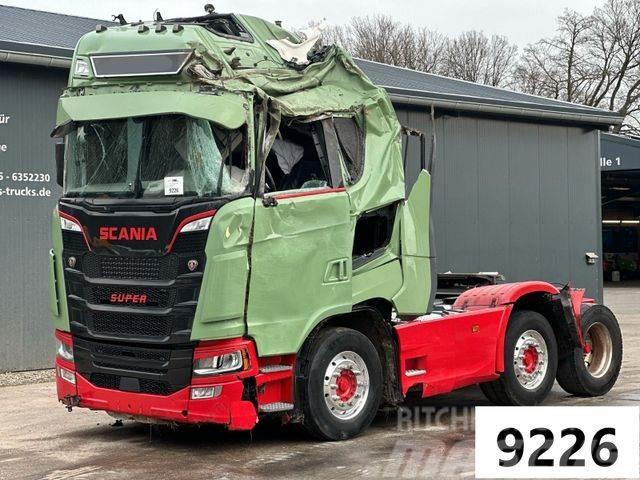 Scania S650 V8 Euro6 6x2 *Unfallschaden Naudoti vilkikai