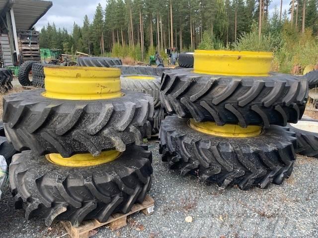 John Deere Dubbelmontage komplett Kiti naudoti traktorių priedai