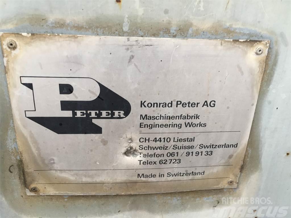 Konrad Peter R12 fejemaskine Kita