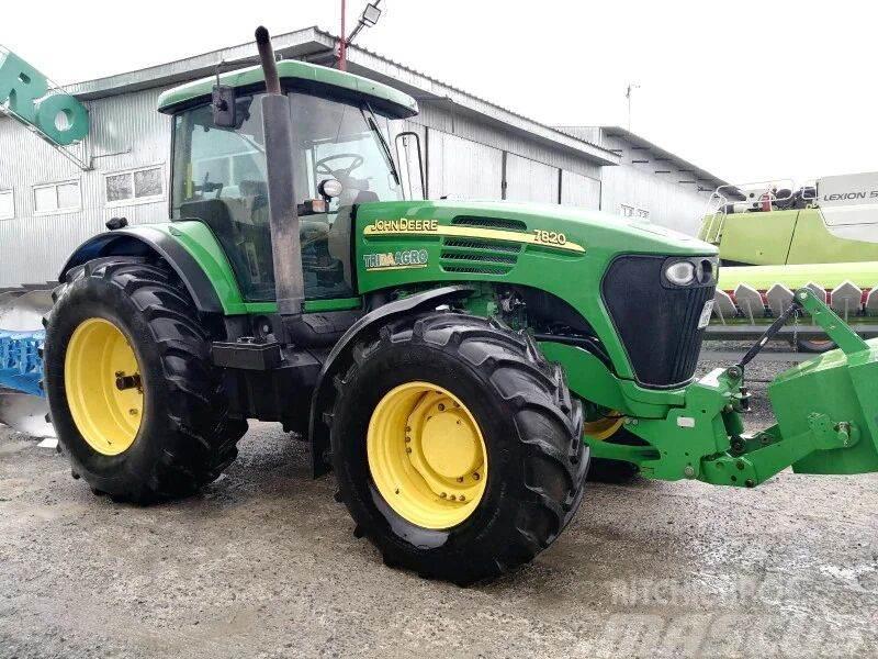 John Deere 7820 Traktoriai